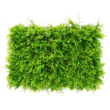 Plancha de pino con hierbas verdes
